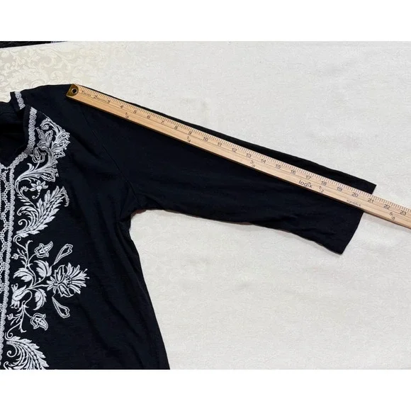 JM Collection Embroidered Top Women L Black White Floral V-Neck 3/4 Sleeve Boho - Picture 5 of 11